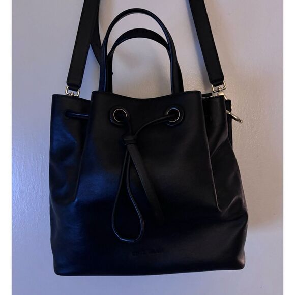 Cole Haan Grand Ambition Bucket Bag,  in Black Leather / Excellent - Picture 3 of 7